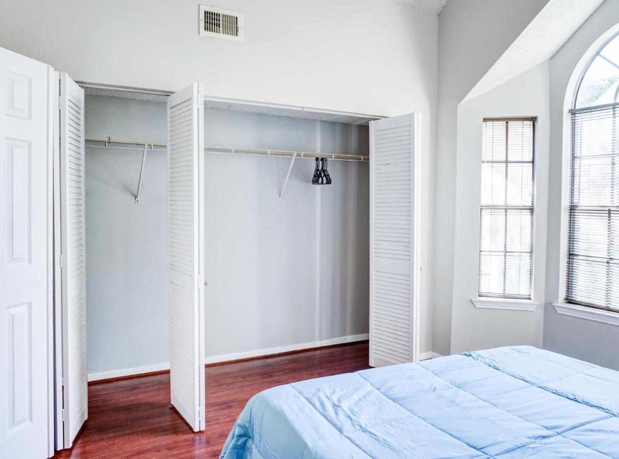 Lovely 2 Bedroom, 1 Bath Condo With Pools And Gym. Houston Luaran gambar