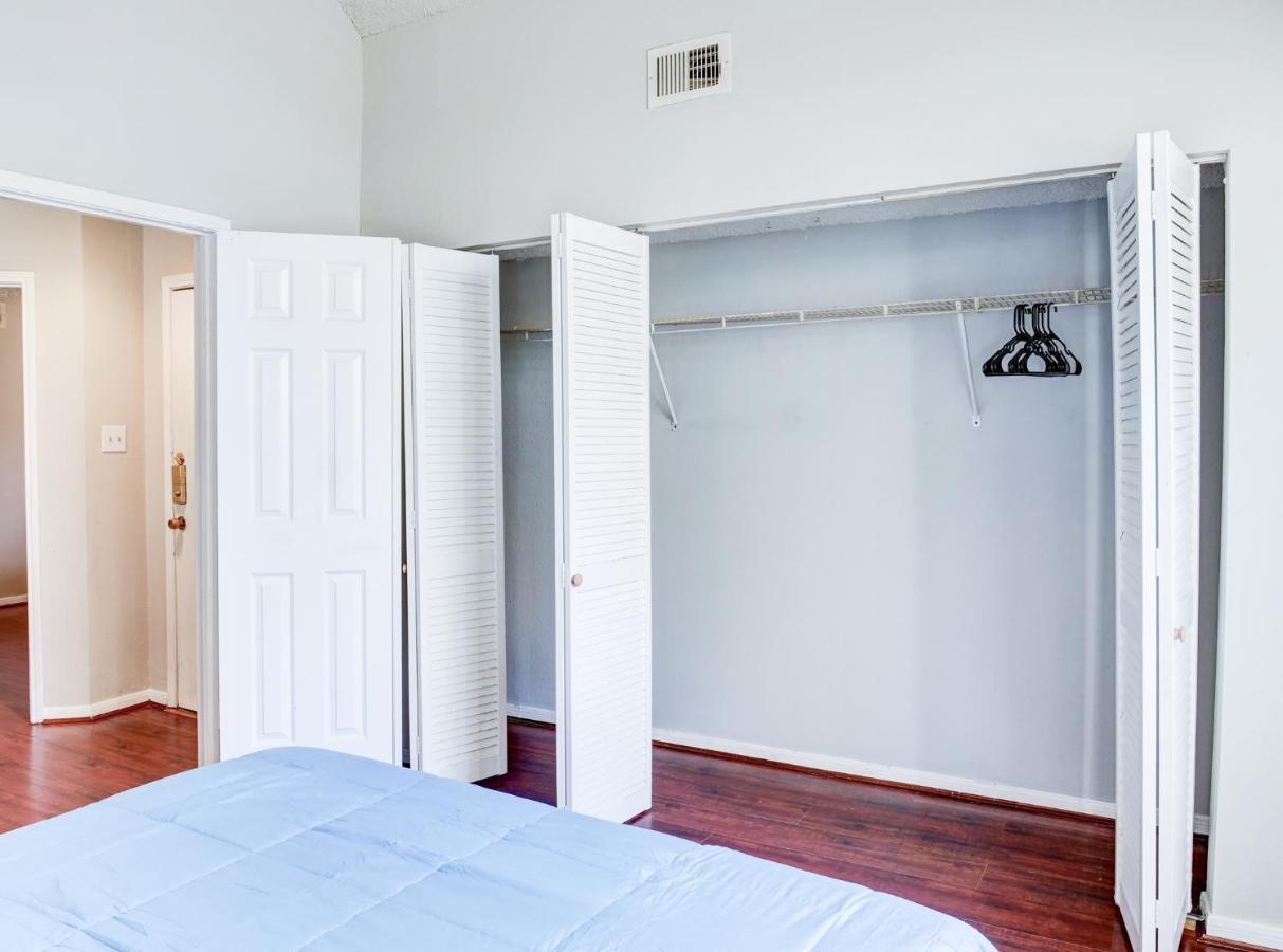 Lovely 2 Bedroom, 1 Bath Condo With Pools And Gym. Houston Luaran gambar